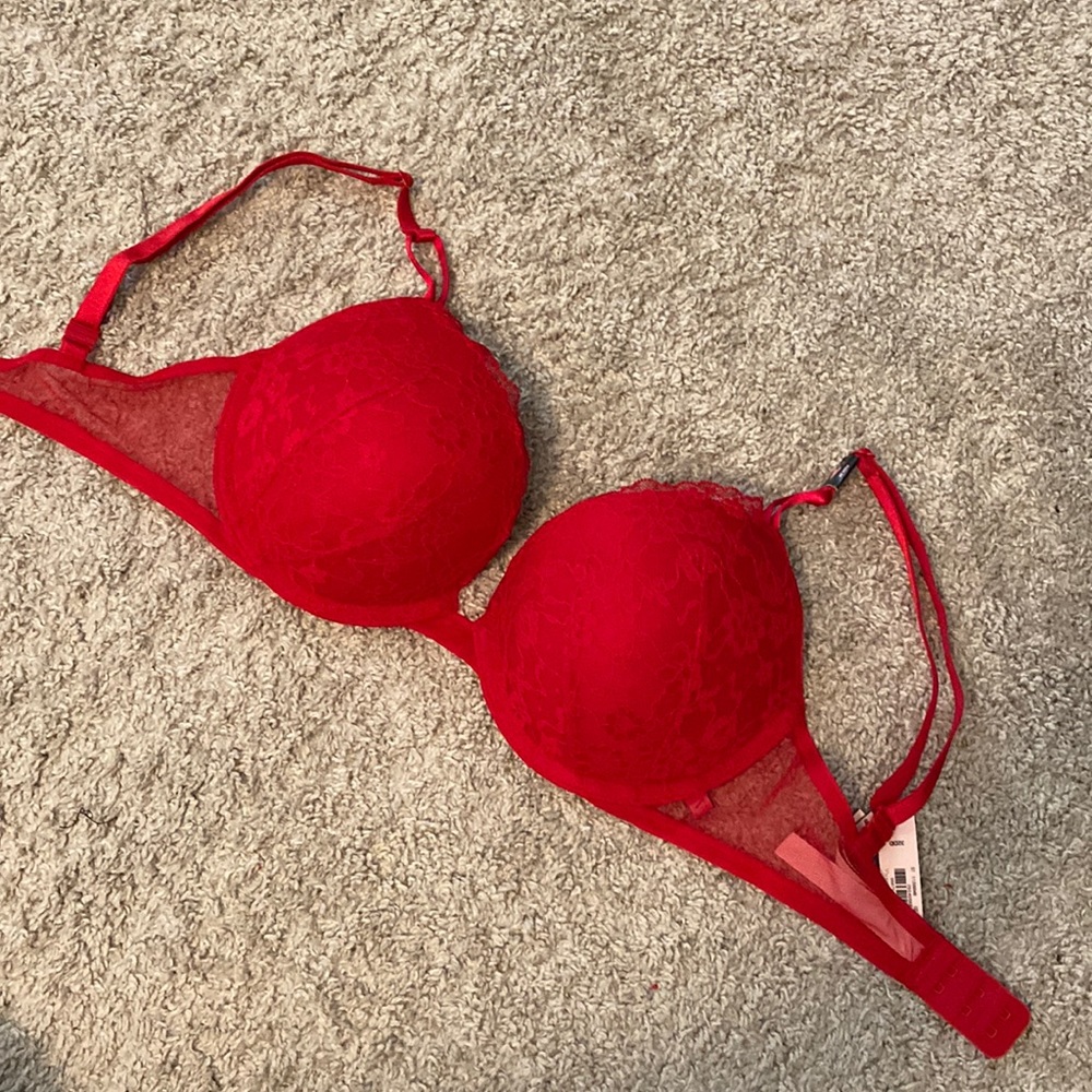 Victoria’s Secret Very Sexy Push Up Bra